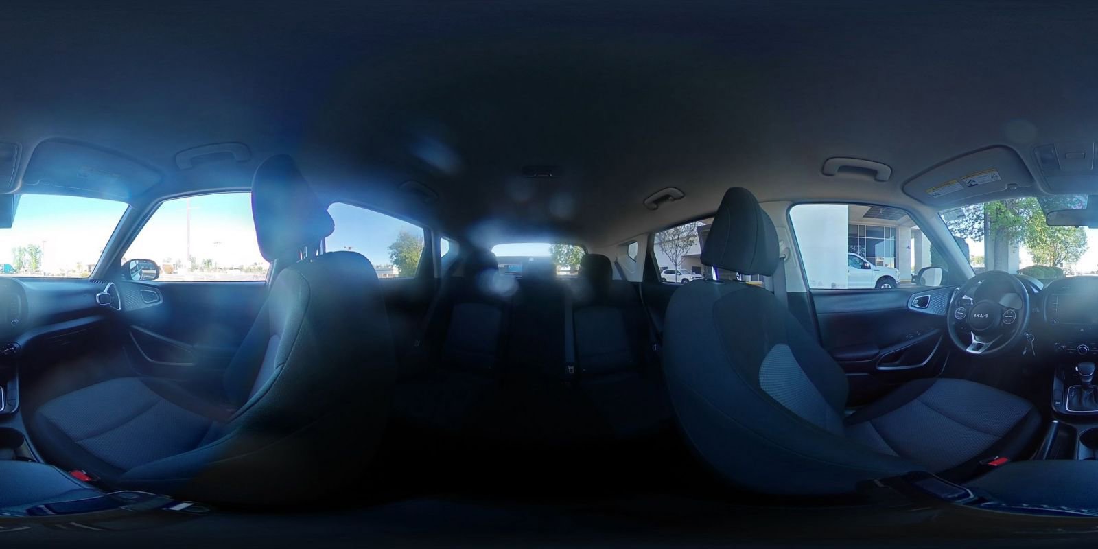 Used 2025 Kia Soul LX w/ LX Technology Package image 40