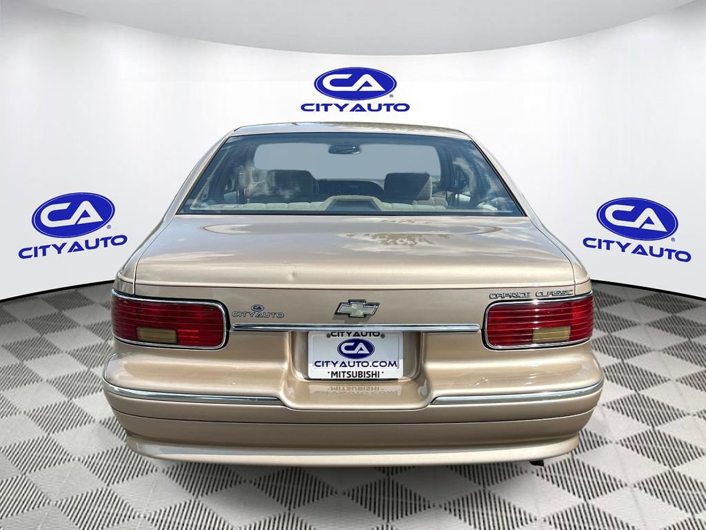 Used 1993 Chevrolet Caprice Classic RWD image 5
