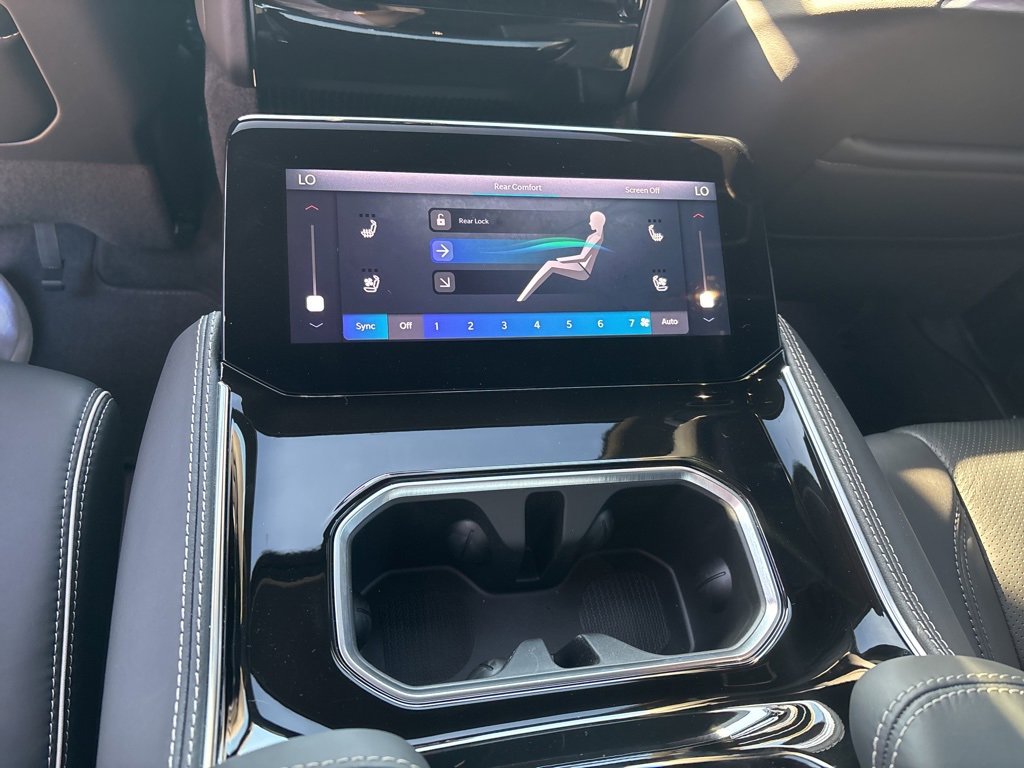 New 2025 Jeep Grand Wagoneer L Series II Obsidian w/ Quick Order Packagew 28T image 22