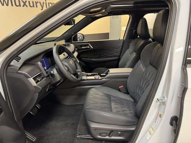 New 2026 Mitsubishi Outlander SEL Black Edition FWD image 8