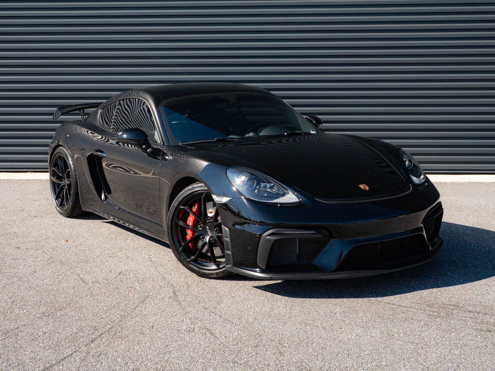 Used 2020 Porsche 718 Cayman GT4 RWD image 21