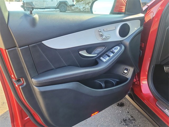 Used 2022 Mercedes-Benz GLC 300 4MATIC image 6