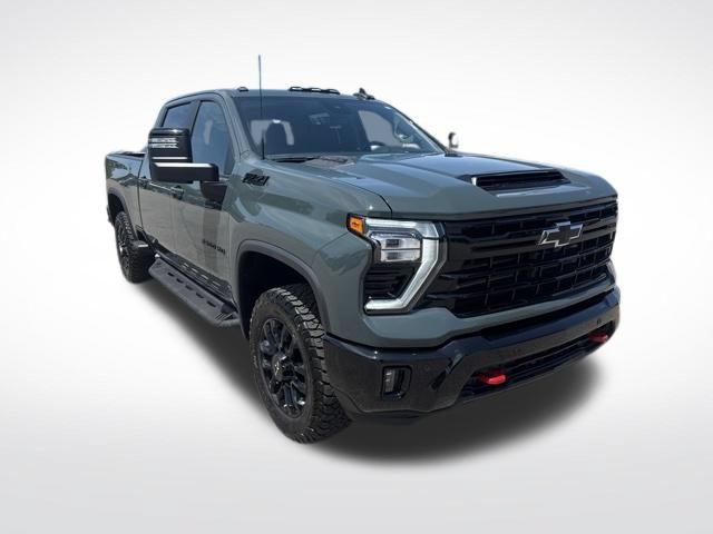 Used 2025 Chevrolet Silverado 2500 LT w/ Trail Boss Package AWD/4WD image 7
