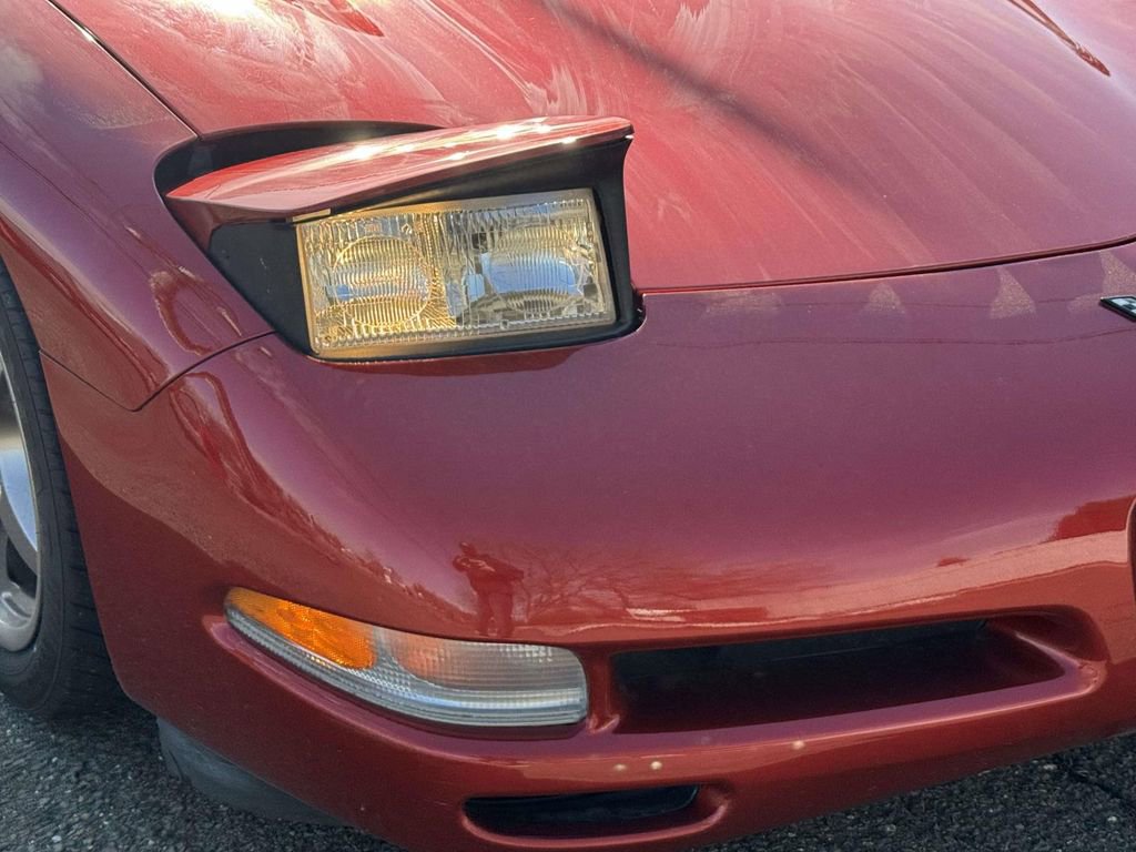 Used 2004 Chevrolet Corvette Coupe w/ Roof Package image 8