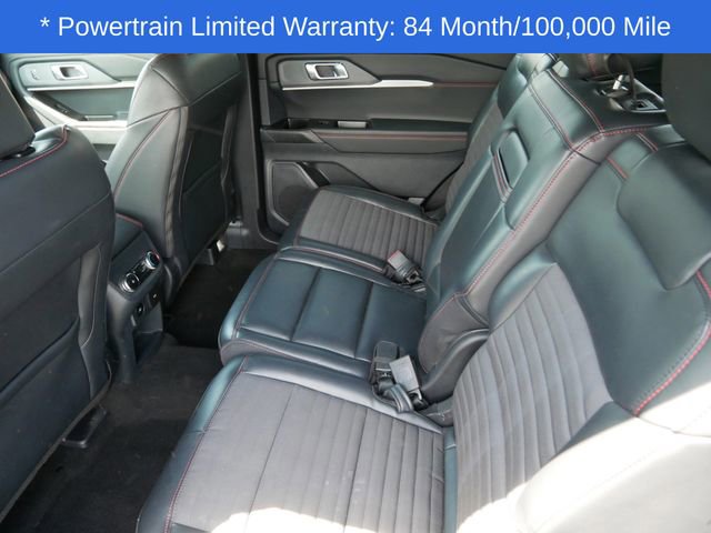 Used 2025 Ford Explorer ST-Line w/ ST-Line Street Pack AWD/4WD image 8
