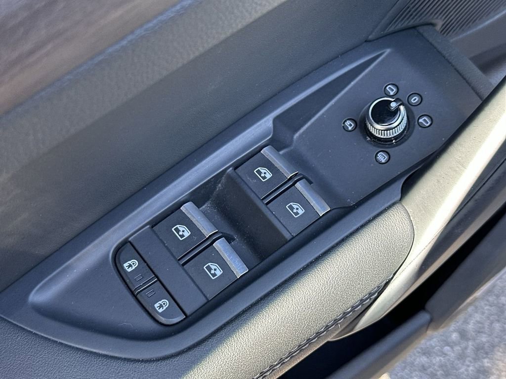 Used 2024 Audi Q5 2.0T Premium Plus image 17