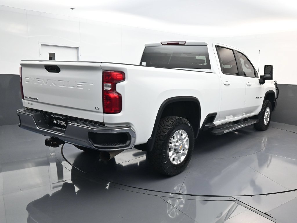 Used 2023 Chevrolet Silverado 2500 LT w/ Convenience Package AWD/4WD image 3