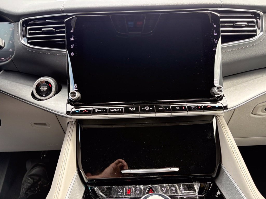 New 2026 Jeep Grand Wagoneer Limited AWD/4WD image 18