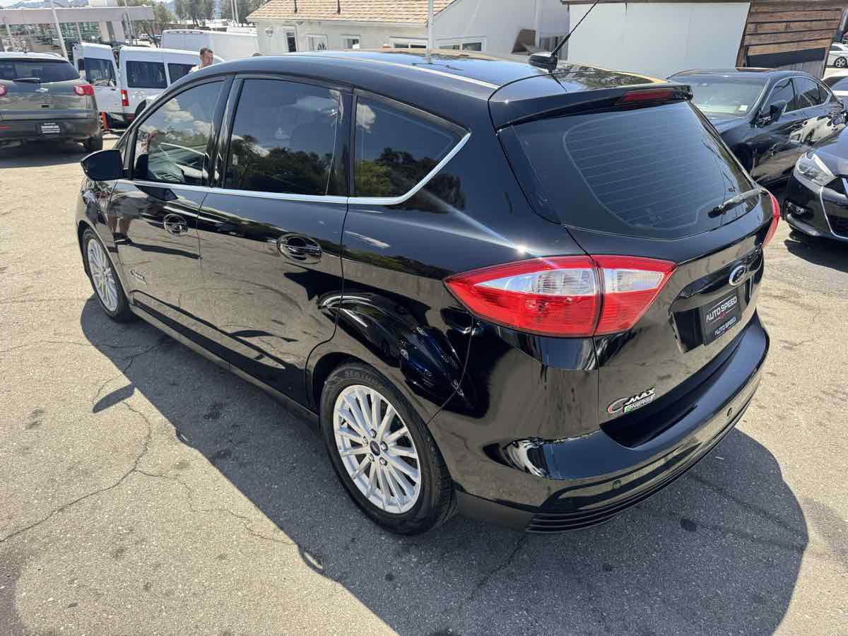Used 2016 Ford C-MAX Energi SEL w/ Equipment Group 301A FWD image 4