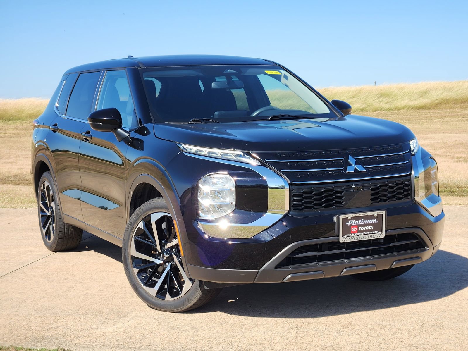 Used 2022 Mitsubishi Outlander ES