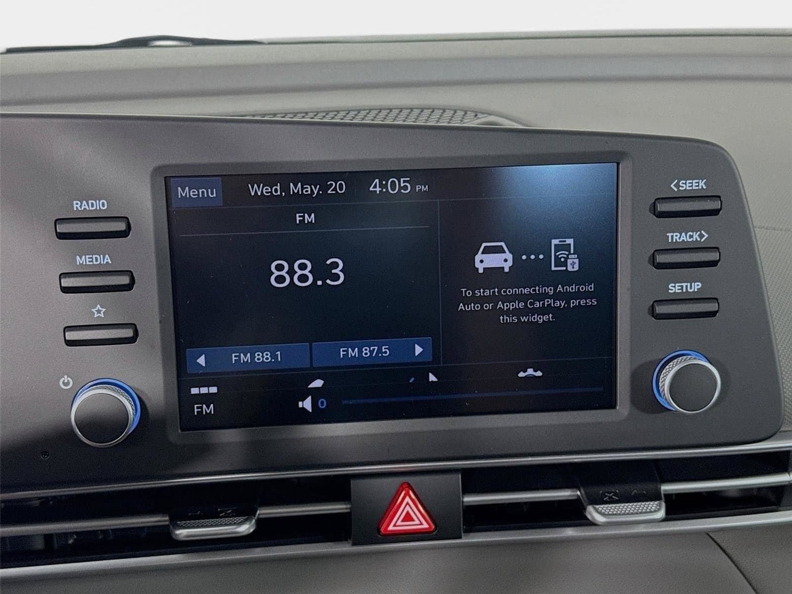 New 2026 Hyundai Elantra Sport FWD image 14