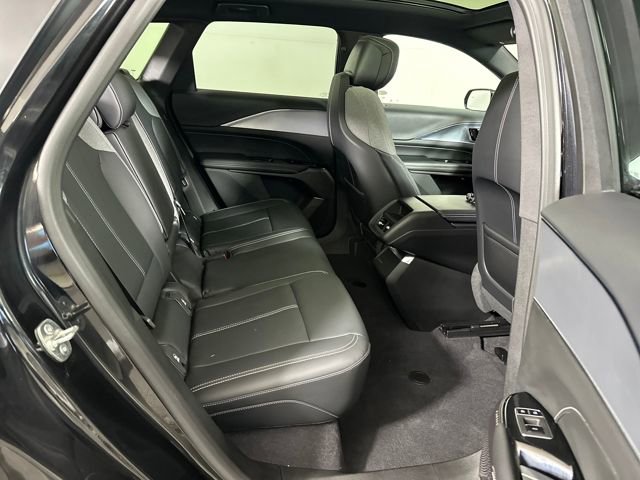 Used 2024 Cadillac Lyriq Tech image 28