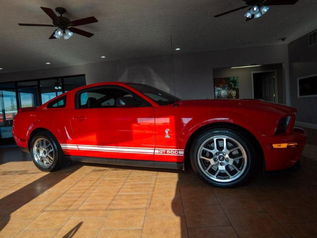 Used 2007 Ford Mustang Shelby GT500 RWD image 2