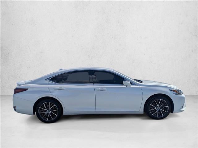 Used 2024 Lexus ES 300h w/ Premium Package FWD image 4