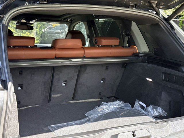 New 2026 BMW X5 xDrive40i w/ Executive Package AWD/4WD image 11