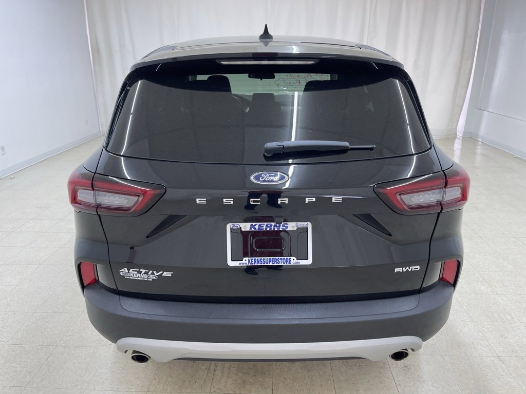 Used 2025 Ford Escape Active image 4