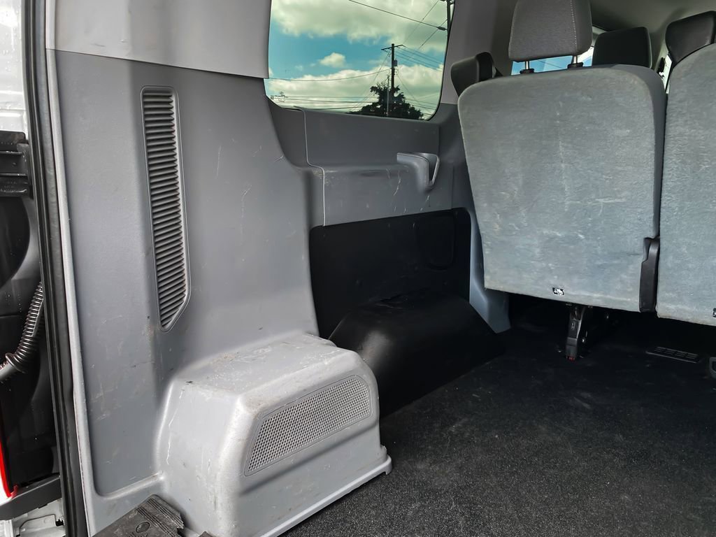 Used 2018 Ford Transit 150 XLT image 20