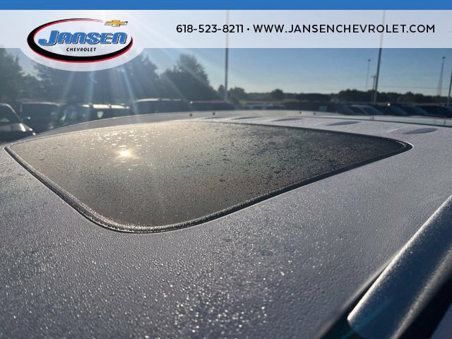 Used 2024 Buick Enclave Essence w/ Experience Buick Package FWD image 12
