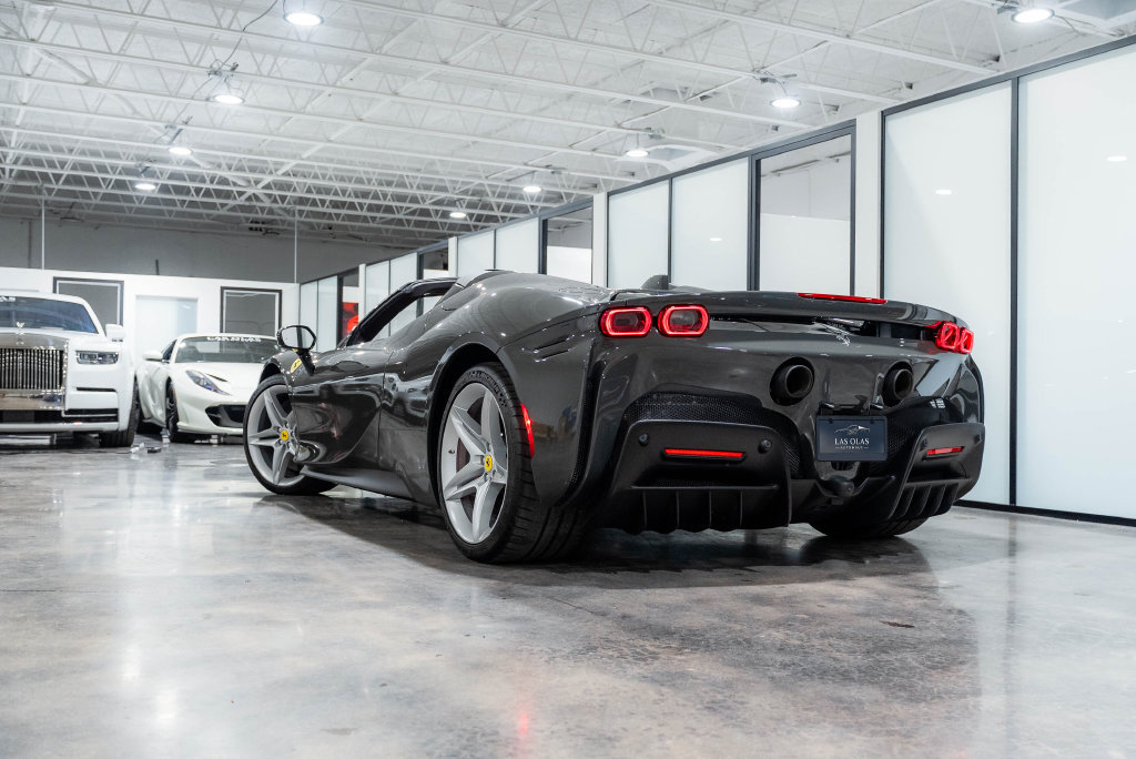 Used 2024 Ferrari SF90 Spider AWD/4WD image 29