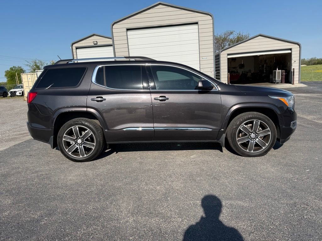 Used 2018 GMC Acadia Denali w/ Technology Package image 4
