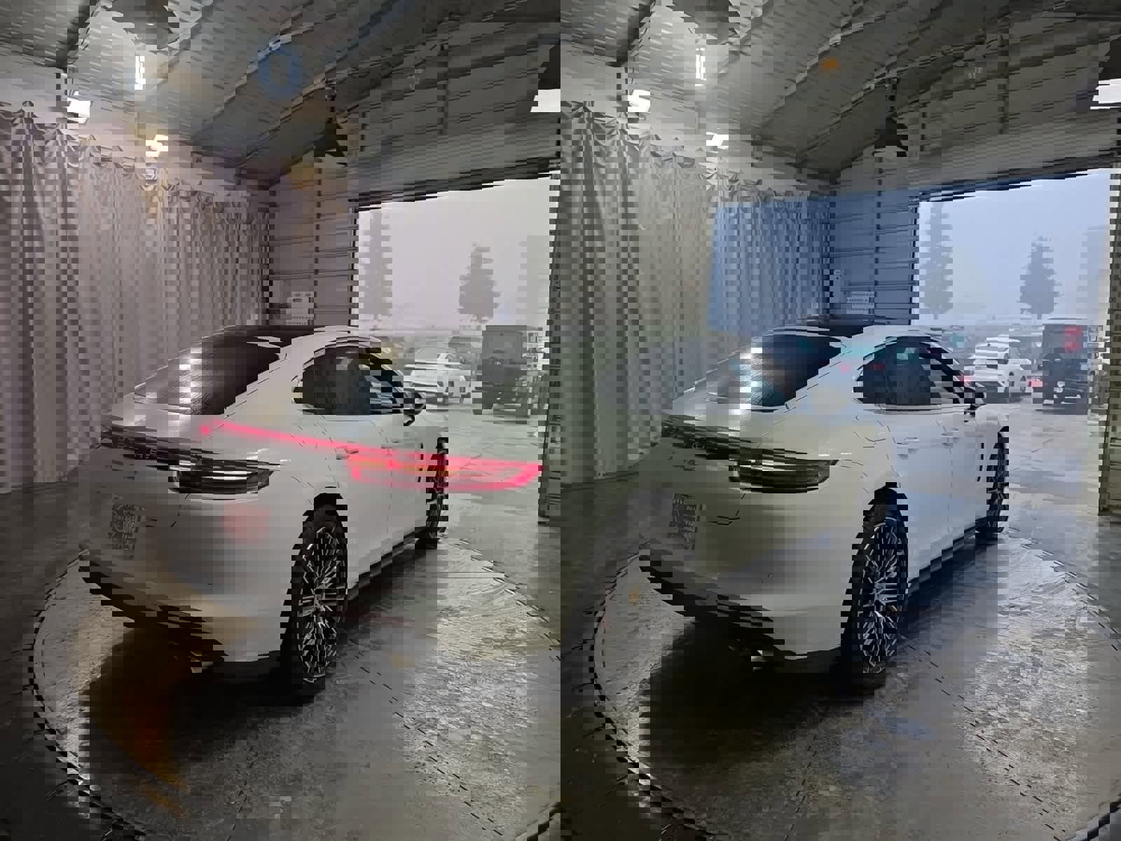 Used 2017 Porsche Panamera Turbo image 7