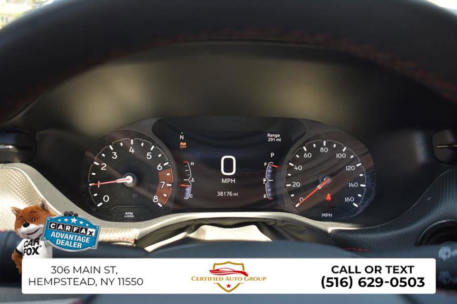 Used 2025 Jeep Compass Trailhawk AWD/4WD image 17