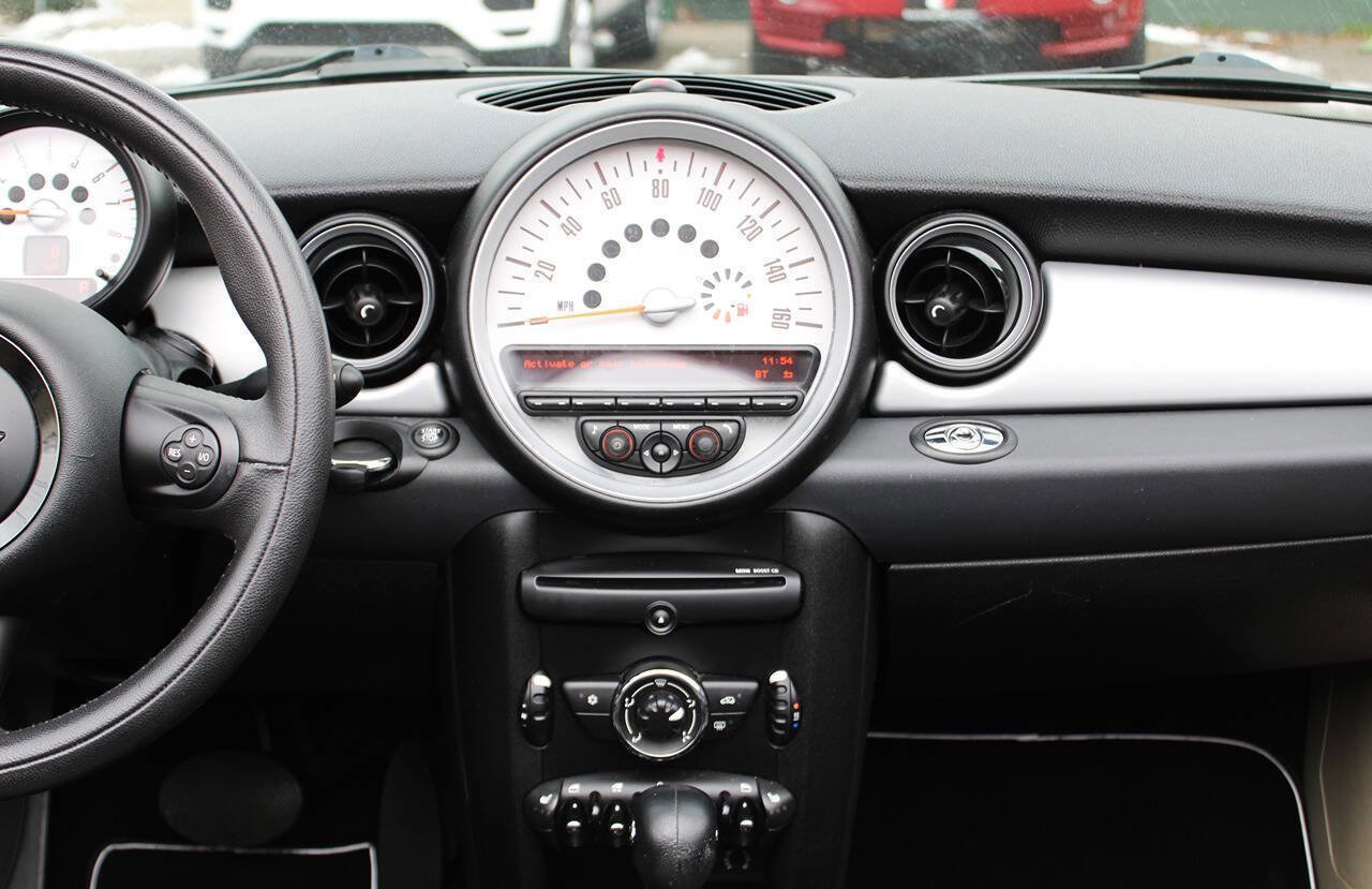 Used 2012 MINI Cooper Convertible image 17