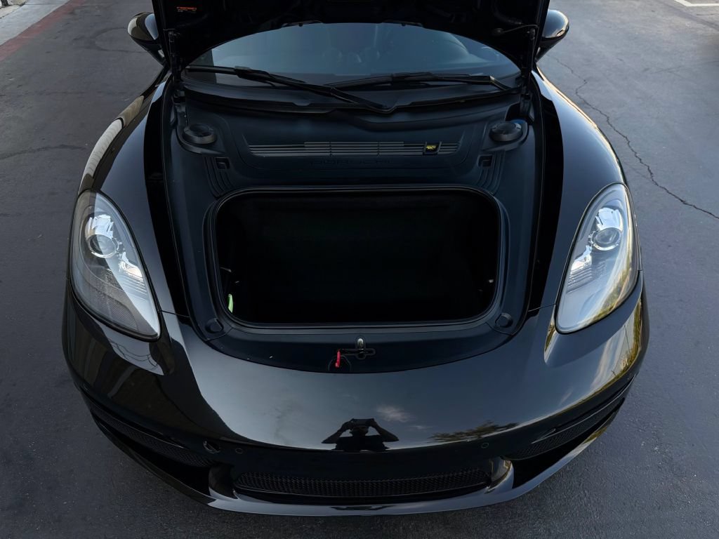 Used 2018 Porsche 718 Cayman S RWD image 20