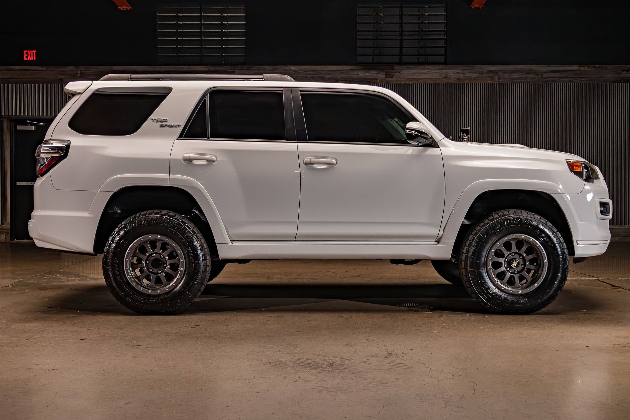 Used 2022 Toyota 4Runner TRD Sport w/ Technology Package AWD/4WD image 10