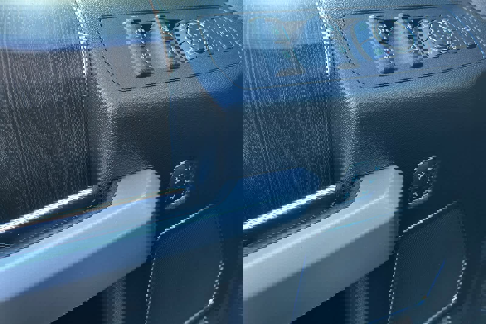 Used 2020 Ford F250 Lariat w/ Lariat Ultimate Package image 14