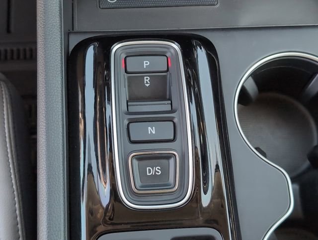 Used 2024 Honda Pilot Touring image 20