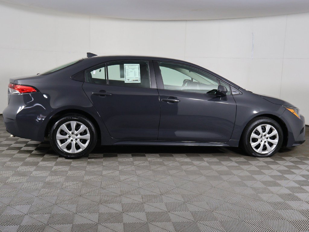 Used 2024 Toyota Corolla LE FWD image 16