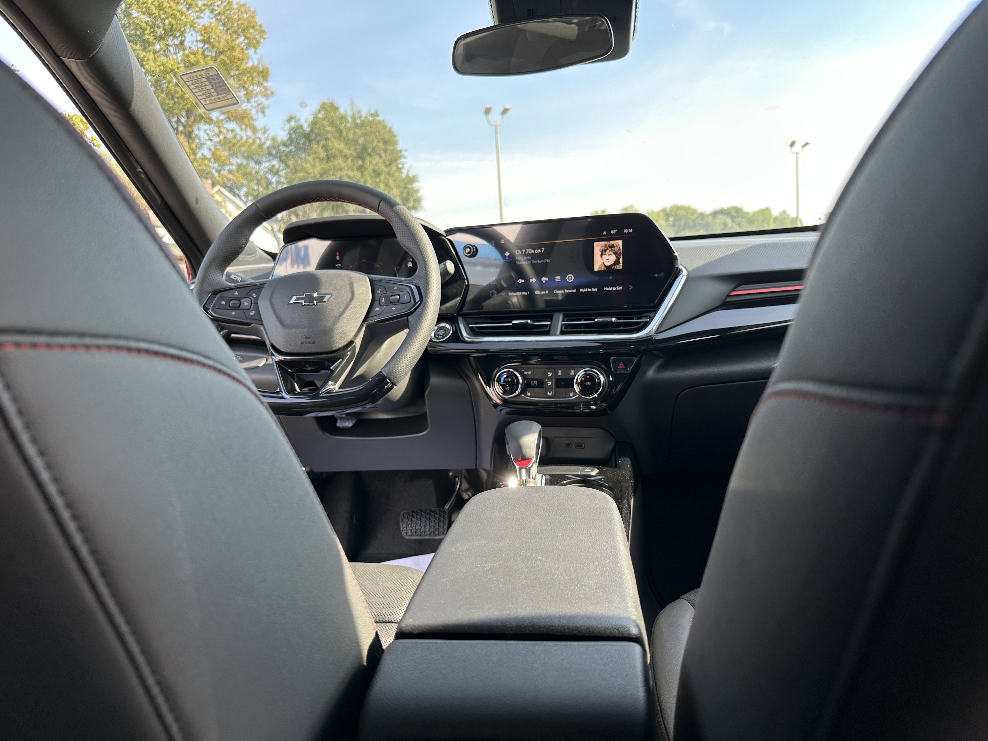 New 2026 Chevrolet Trax RS w/ Sunroof Package image 26