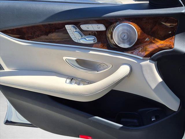 Used 2019 Mercedes-Benz E 300 4MATIC image 10