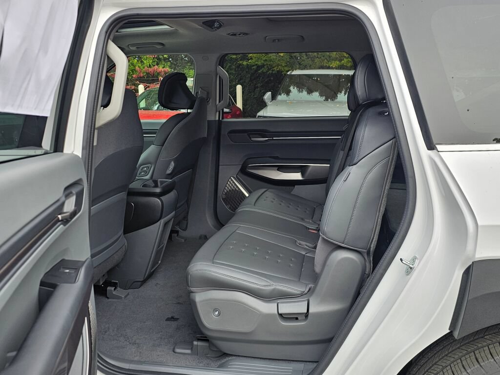 New 2026 Kia EV9 Wind AWD/4WD image 25