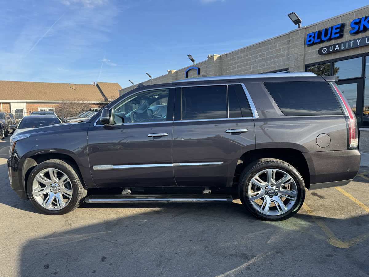 Used 2018 Cadillac Escalade Premium Luxury image 8