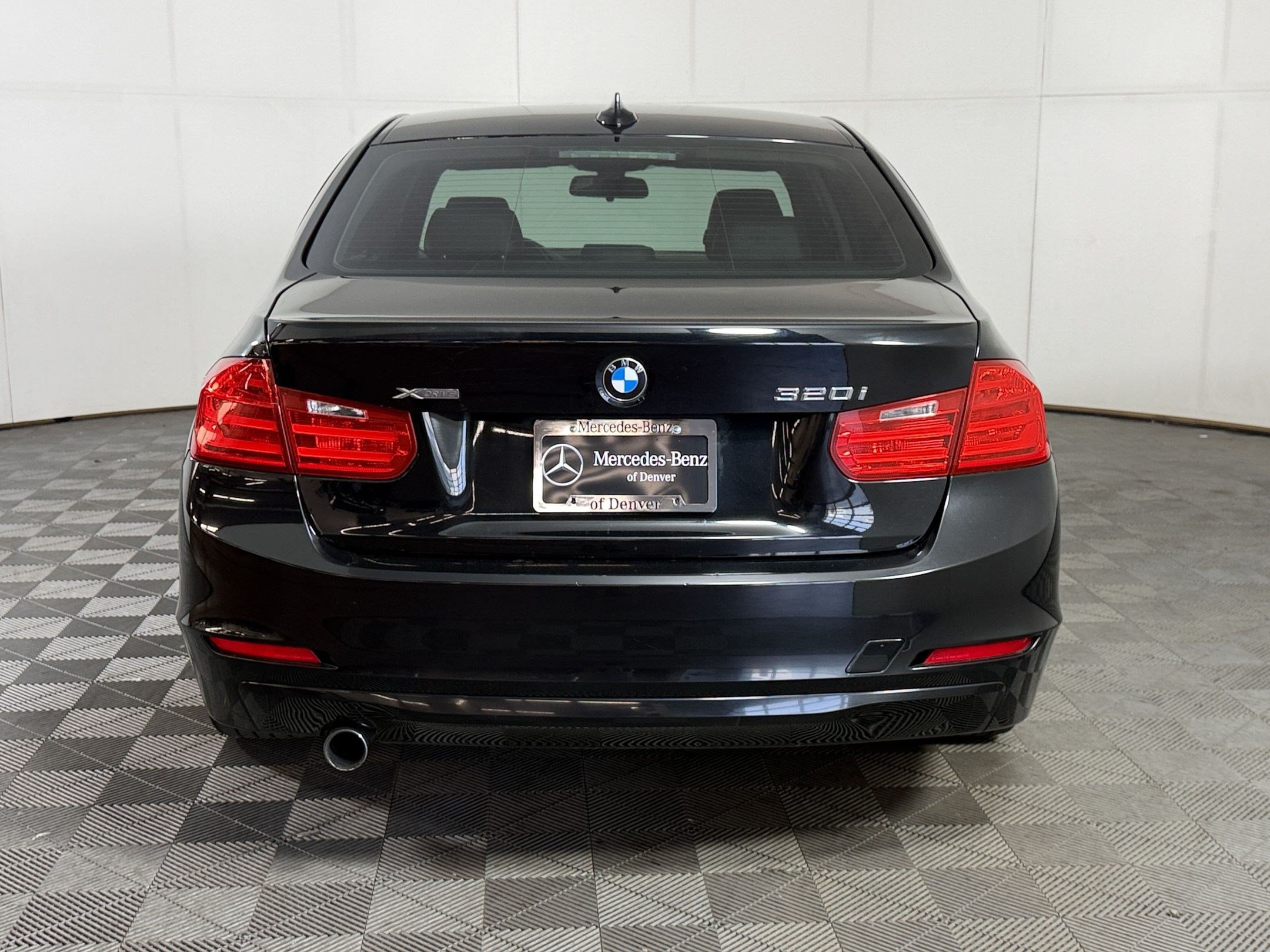 Used 2014 BMW 320i xDrive Sedan AWD/4WD image 10