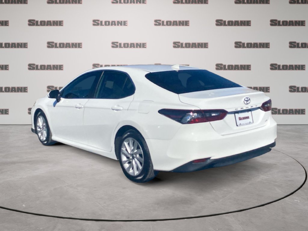 Used 2023 Toyota Camry LE FWD image 3