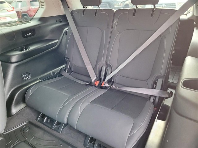 Used 2021 Jeep Grand Cherokee L Laredo w/ Luxury Tech Group I image 19