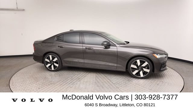 Certified 2025 Volvo S60 T8 Plus w/ Climate Package AWD/4WD image 9