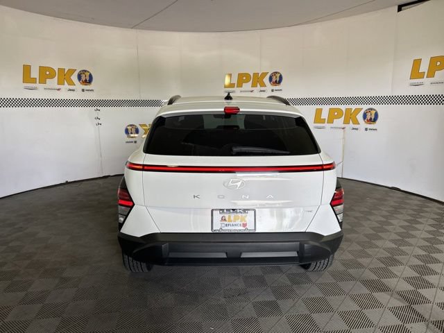 Used 2024 Hyundai Kona SEL AWD/4WD image 4