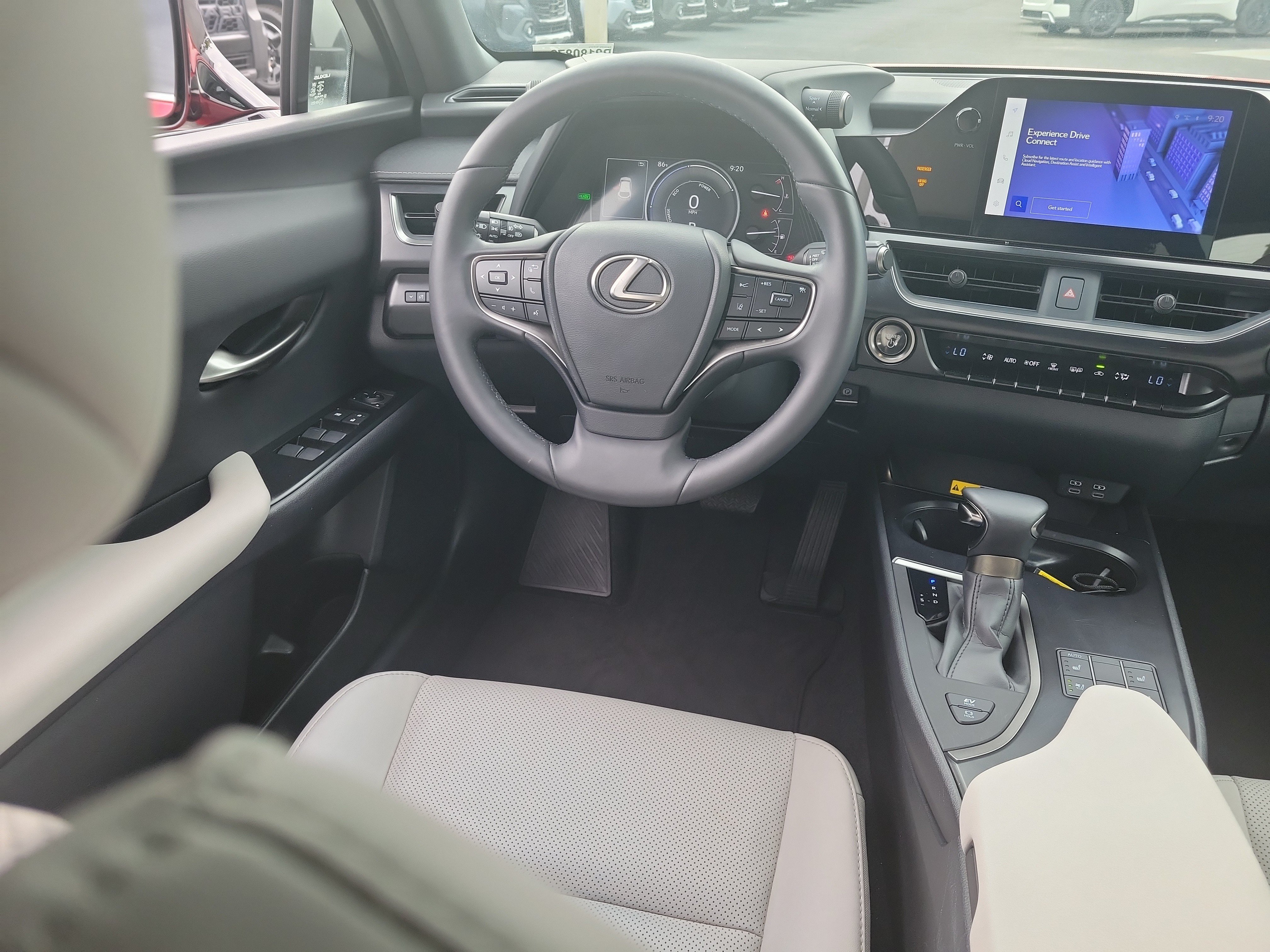 Used 2024 Lexus UX 250h F Sport FWD image 17