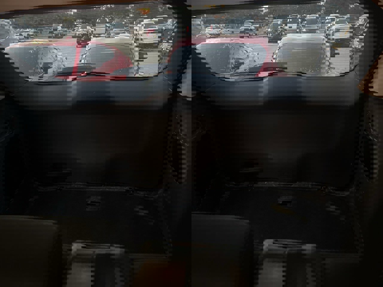 Used 2021 Ford Edge SE image 13