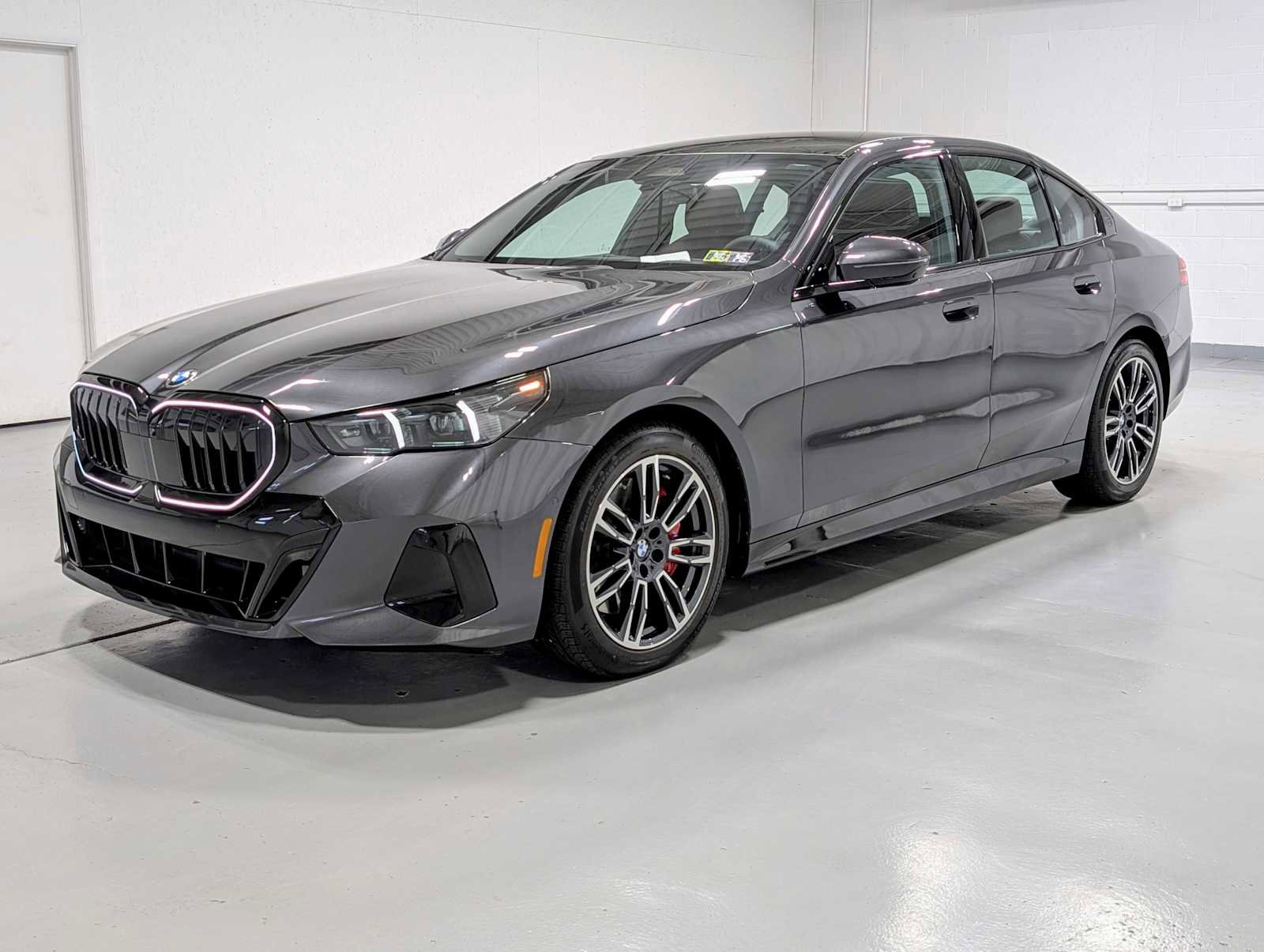 Used 2025 BMW 540i xDrive w/ Executive Package