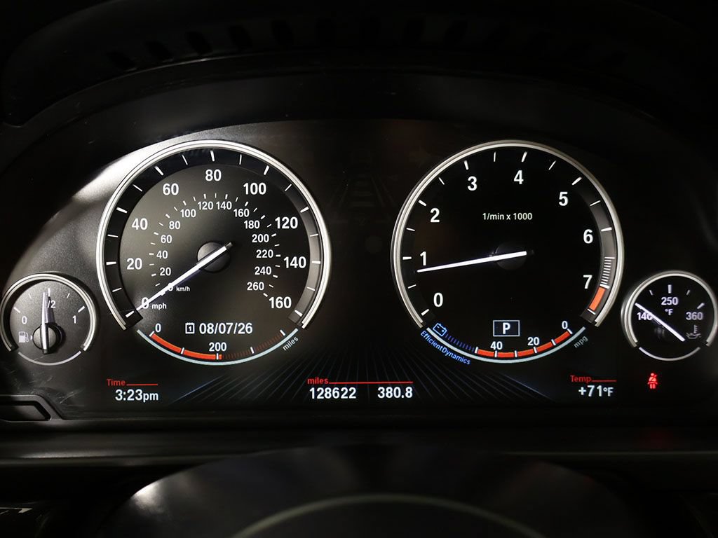 Used 2015 BMW 550i xDrive Sedan AWD/4WD image 42
