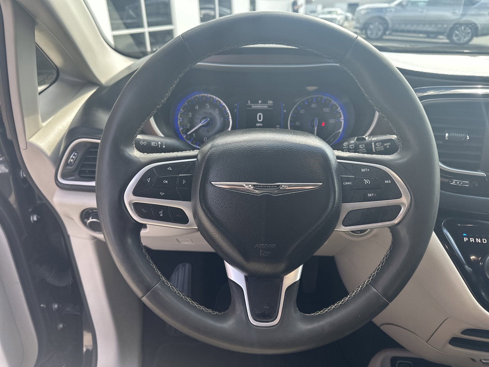 Used 2023 Chrysler Voyager LX FWD image 11