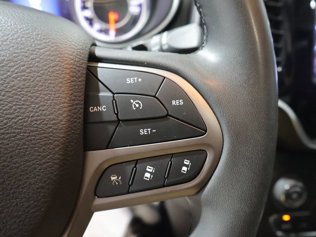 Used 2021 Jeep Cherokee Limited AWD/4WD image 34