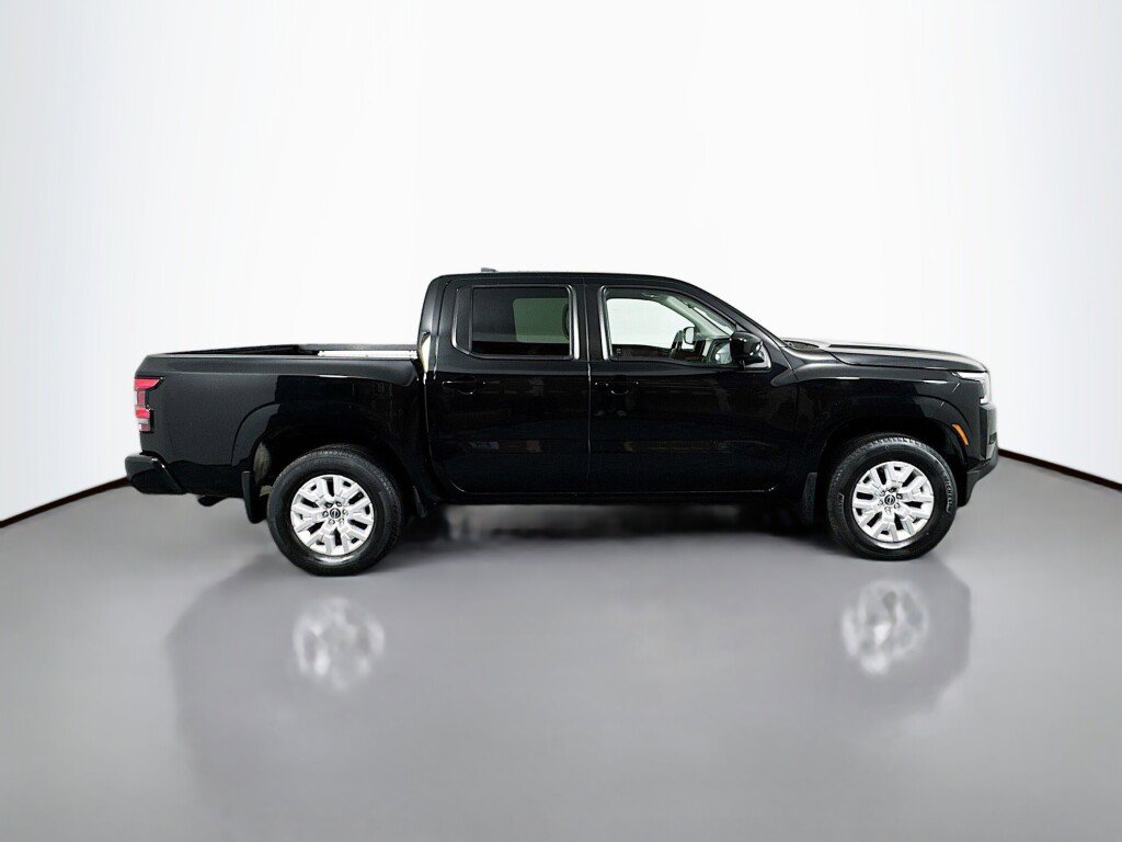 Used 2023 Nissan Frontier SV w/ SV Premium Package image 6