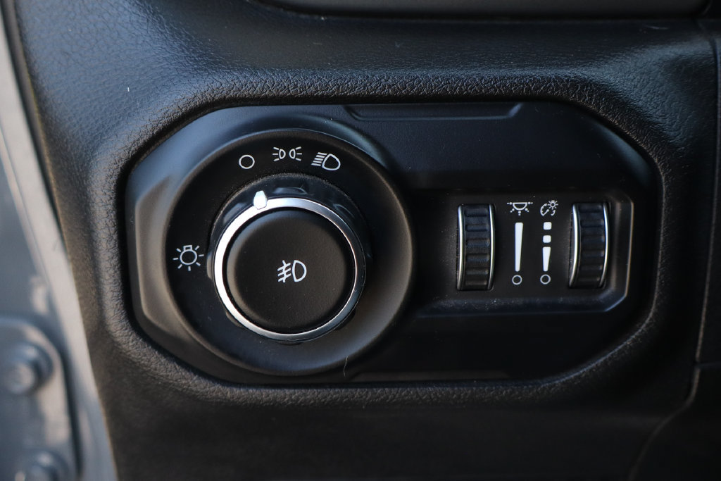 Used 2021 Jeep Wrangler Sport AWD/4WD image 22