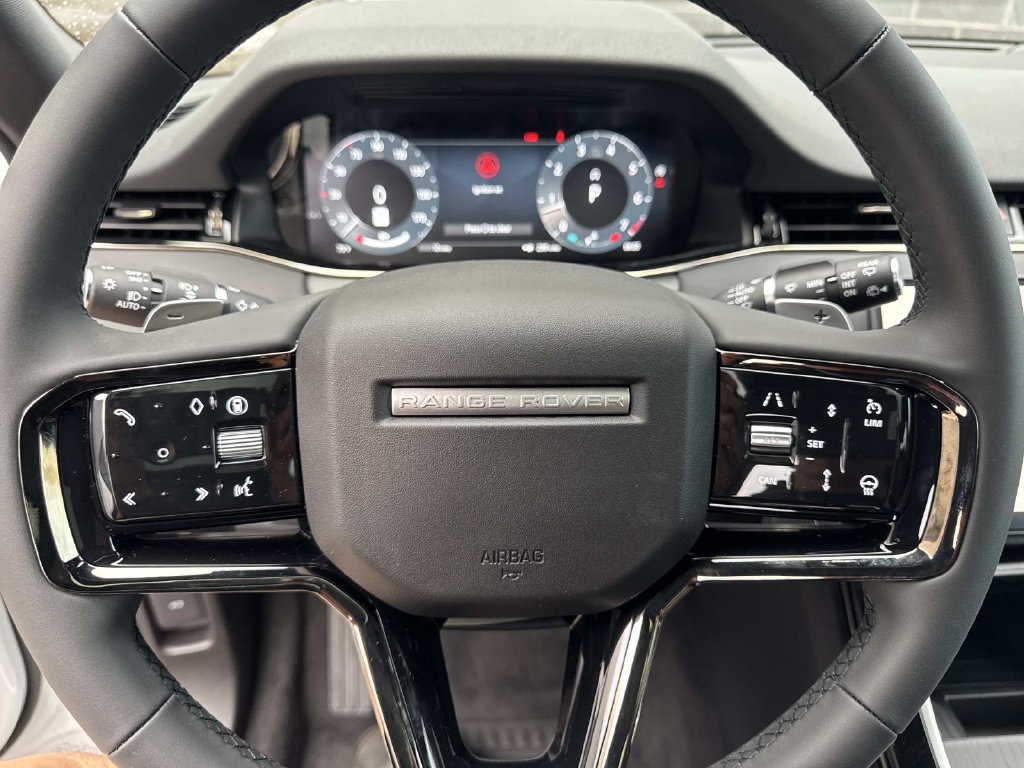 New 2026 Land Rover Range Rover Evoque S AWD/4WD image 28